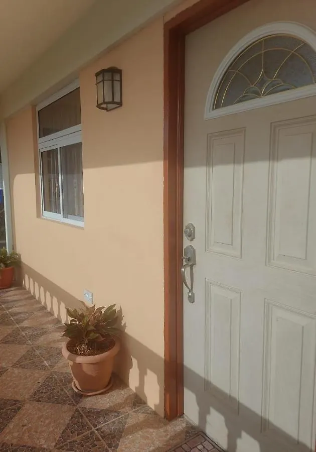 Sea View Guest Accommodation Roseau